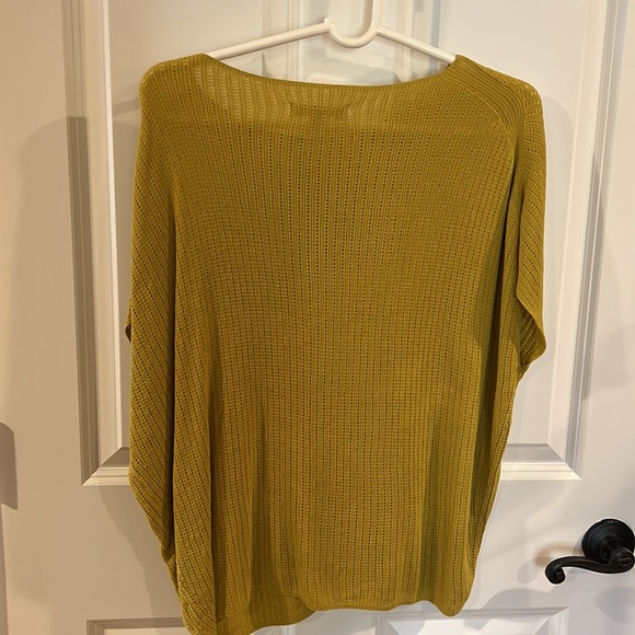 Mustard blouse . Light but not see-through. - Picture 2 of 2
